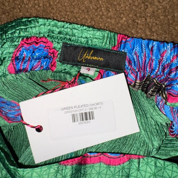 Green Patterned Women's Shorts - Picture 3 of 3